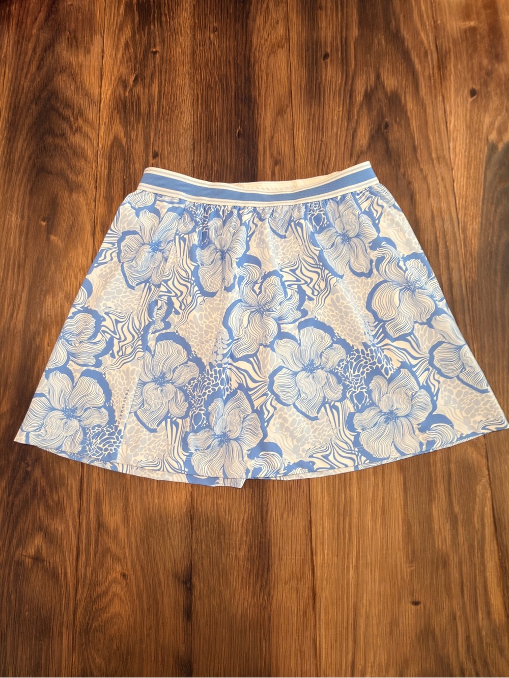 Travis Mathew Light Blue & White Floral Circle Skirt